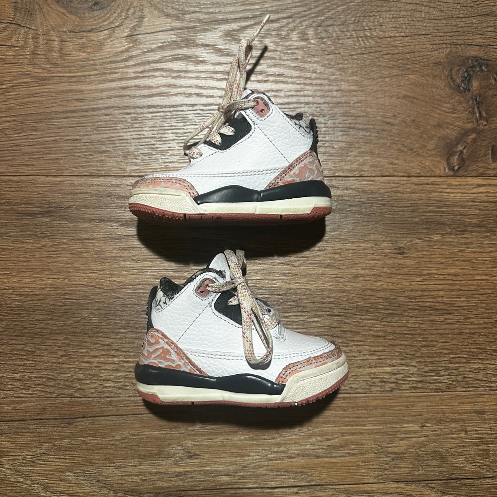 Jordan White Hide and Seek Sneakers Unisex Kids 3C FQ9175-100